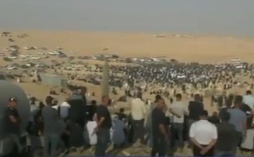 Тысячи человек пришли на похороны депутата Саида аль-Харуми