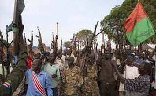 В Судане требуют, чтобы власть оказалась в руках военных