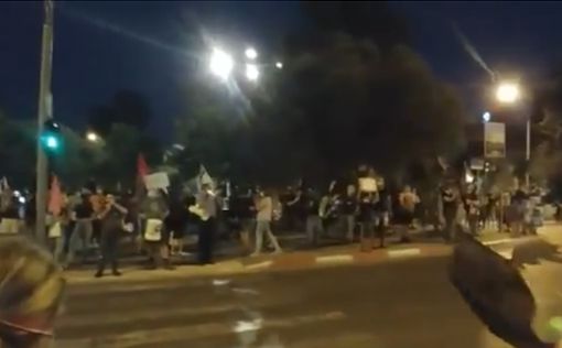 В Иерусалиме напали на протестующих: в ход пошли камни