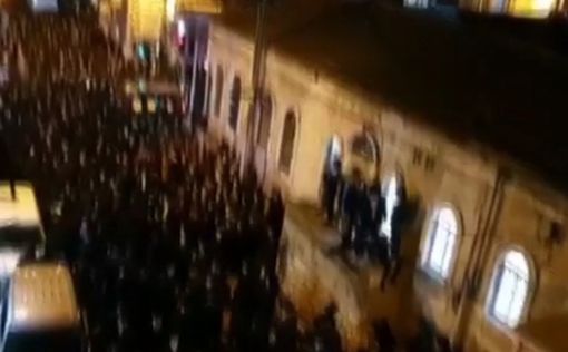 Тысячи харедим на ночных похоронах  в Иерусалиме
