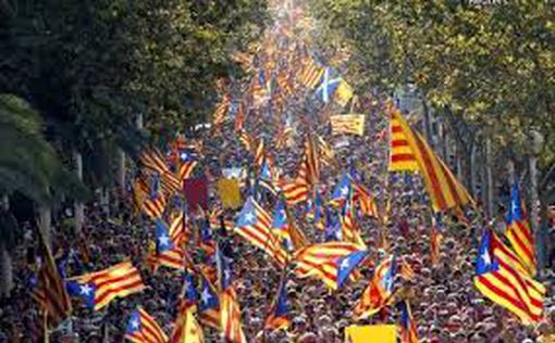 В Каталонии хотят провести новый "референдум"