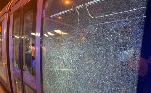 Задержаны шесть арабов, разбивших трамвай в Иерусалиме