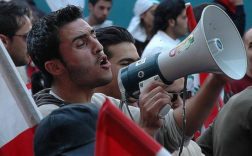 Десятки ливанцев вторглись в Израиль во время протеста