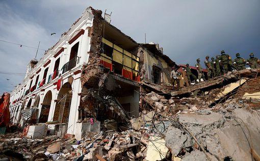 Число погибших от землетрясения в Мексике приблизилось к 100