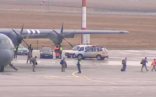 В Украину прибыл второй самолет с оружием из Канады