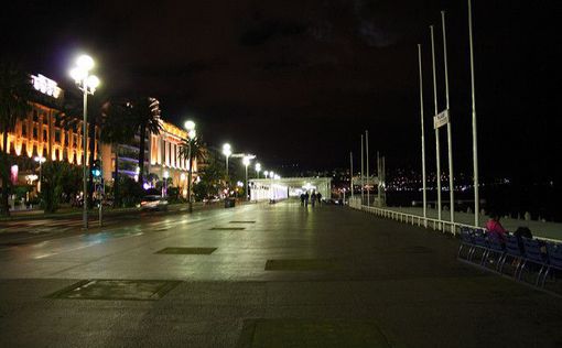 Во Франции объявлен траур по погибшим в Ницце