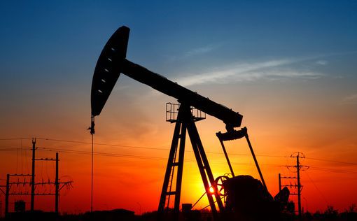 Нефть растет после того, как ОПЕК+ сохранила политику сокращение добычи