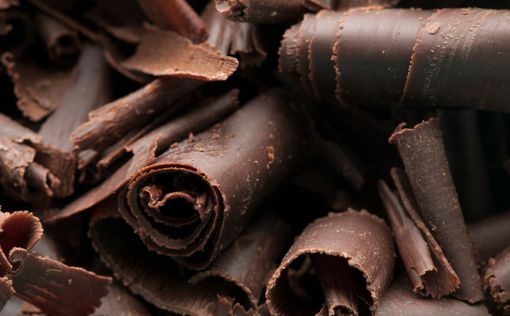Разгадан секрет белого налета на старом шоколаде