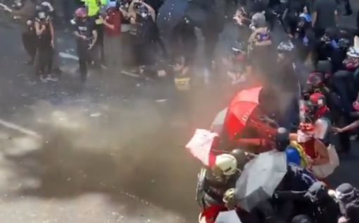 Хаос в Портленде: массовые драки Антифа с правыми