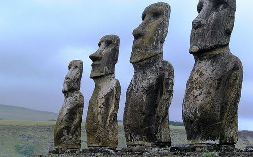 На легендарном острове Пасхи нашли новую неизвестную статую