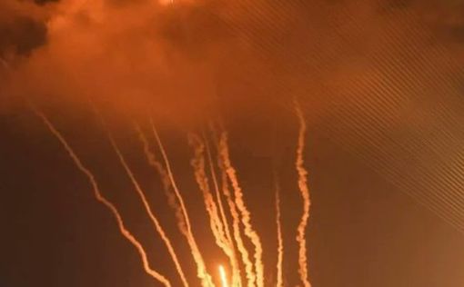 94 выпущенных террористами ракет упали в Газе, 29 - в море