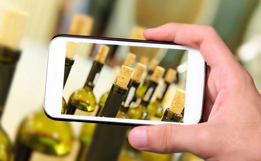 Алкоголь сможет "общаться" со смартфонами