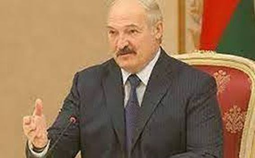 Лукашенко призвал "беречь мир и жить дружно"