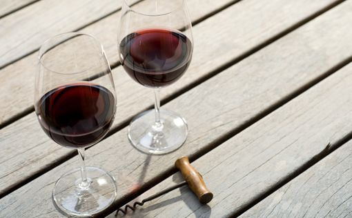 Ученые: Употребление вина способствует похудению