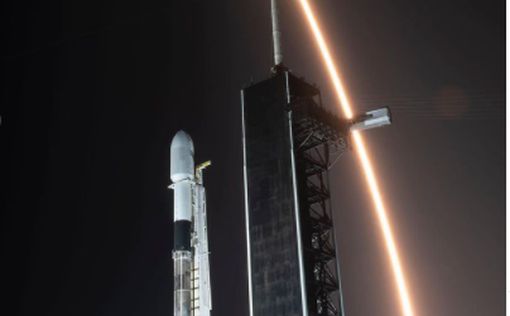SpaceX запустила в космос новую партию спутников Starlink