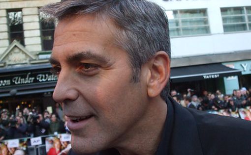 Джордж Клуни обругал антимасочников