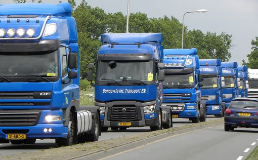 Польша окончательно закрыла границу для грузовиков из Беларуси