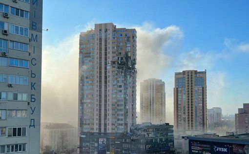 МО России: в жилой дом в Киеве попала украинская ракета средней дальности