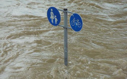Внезапное наводнение унесло жизни девяти человек в ЮАР