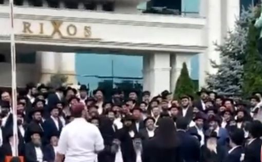 Казахстан: главу синагоги оштрафовали за групповую фотосессию раввинов