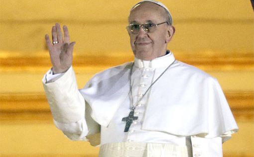 Папа Римский: Новый Год – шарада, весь мир воюет