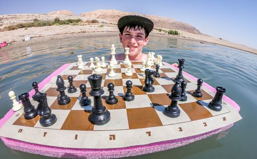 Впервые в Израиле: открытый турнир по быстрым шахматам на воде | Фото: Дорит Ритбо