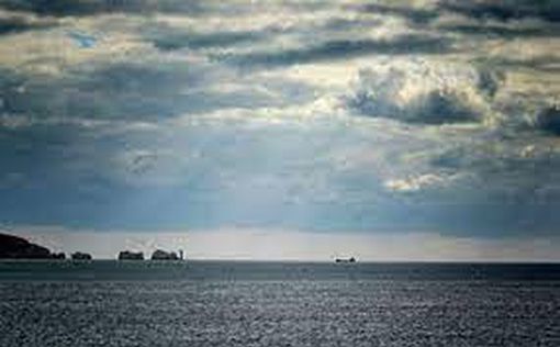 КСИР задержал два греческих танкера за "нарушения"