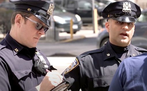 В Нью-Йорке массово увольняются полицейские