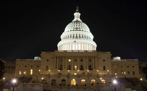 Конгресс США: Украине – помощь, России - санкции