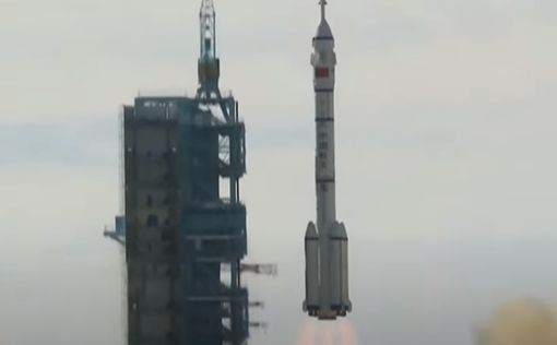 Исторический полет: Китай запустил корабль Шэньчжоу-12 с тремя космонавтами