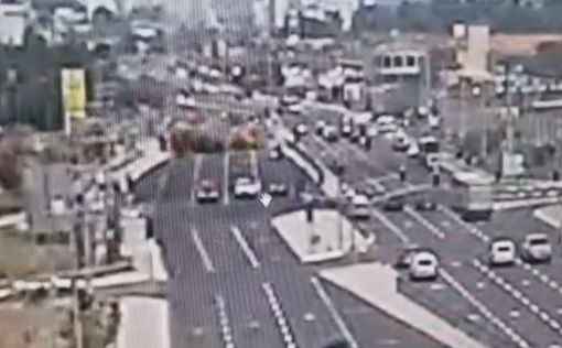 Момент падения БПЛА на шоссе 4 сняли на видео