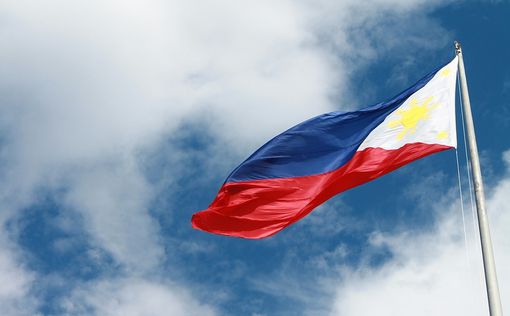 На Филиппинах от взрыва бомбы пострадали 13 человек