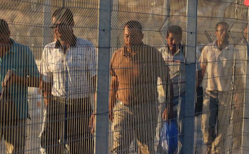 Израиль отменяет разрешения на работу для палестинцев