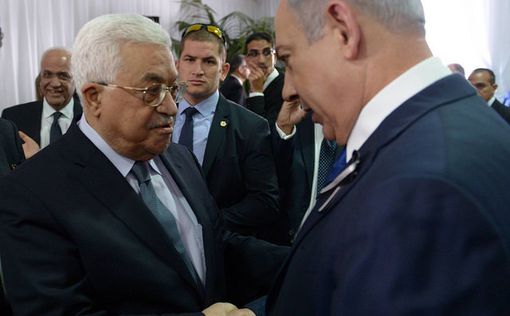 Палестинский чиновник поплатился за критику Аббаса