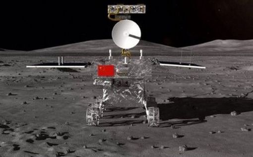 Китайский спутник приземлился на обратной стороне Луны