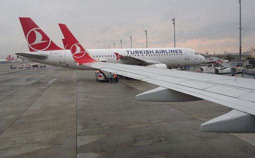 В Турции утопили авиалайнер для туристов