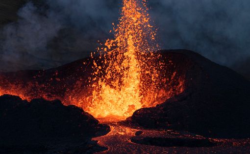 В Исландии начал извергаться вулкан: красочное видео | Фото: pixabay