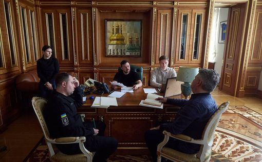Зеленский сообщил о "чудесном разговоре" с Трампом перед саммитом G7