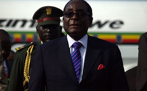 Мугабе отказался уйти в отставку