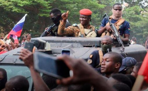 Власти Буркина-Фасо расторгли 60-летний военный договор с Францией