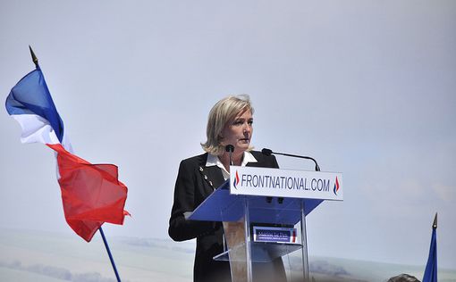Марин Ле Пен призвала восстановить пограничные проверки