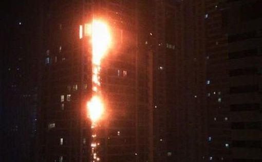 В Дубае загорелось одно из самых высоких в мире зданий