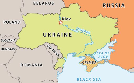 В Западной Украине блокируют российские фуры