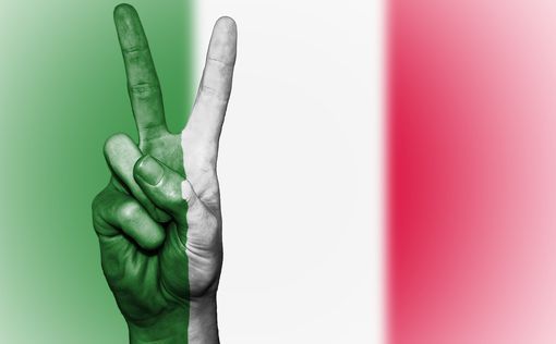 В Италии официально разрешили "зиговать"