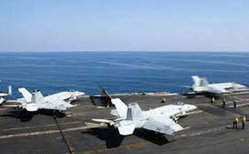 Военный корабль США перехватил минимум два дрона хути