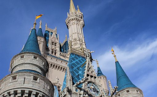 Губернатор Флориды покончил с “корпоративным королевством” Walt Disney World