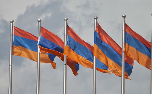 Митинг в Ереване продолжается