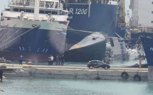 Иранский военный фрегат “Саханд” перевернулся во время ремонта