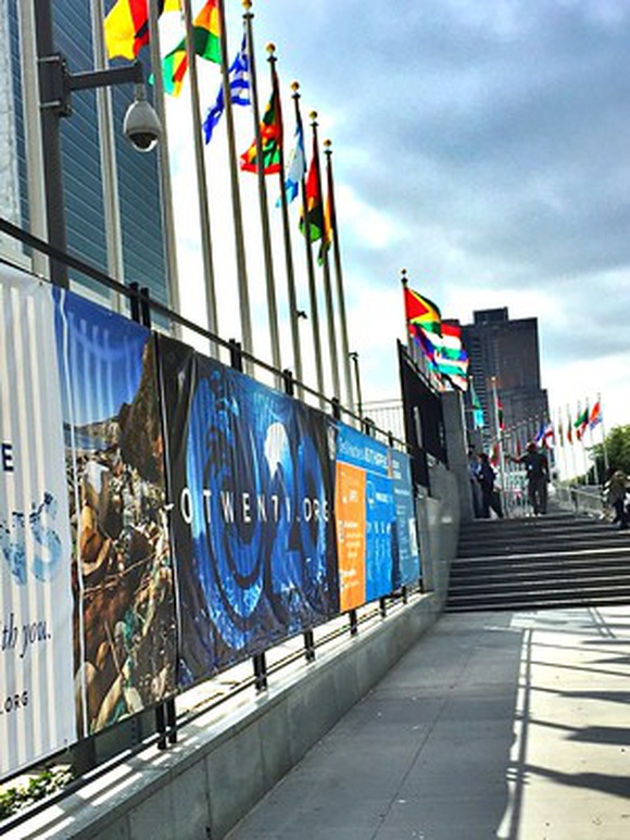 Генеральная ассамблея ООН приравняла антисемитизм к терроризму