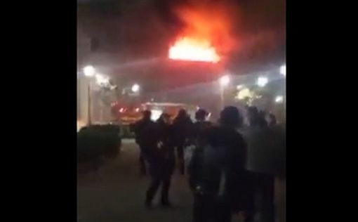 В Иране демонстранты сожгли бюро по разработке беспилотников и ракет
